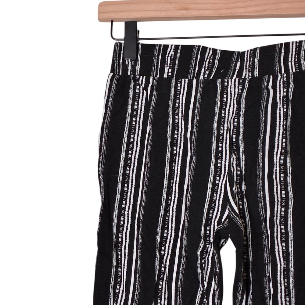 White Fawn | Black and white rayon lightweight loose fit pants - Picture 8 of 11